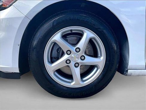 Used 2018 Chevrolet Malibu LS image 10