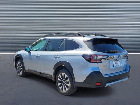Certified 2023 Subaru Outback Limited image 4