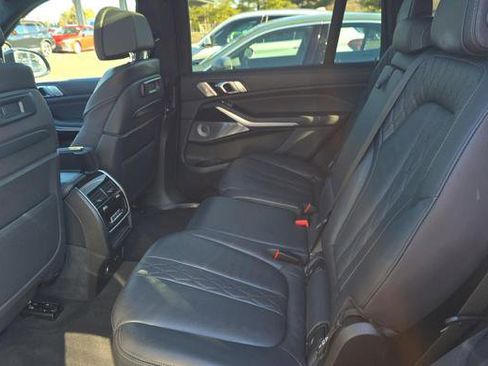 Used 2021 BMW X7 M50i w/ Executive Package image 17