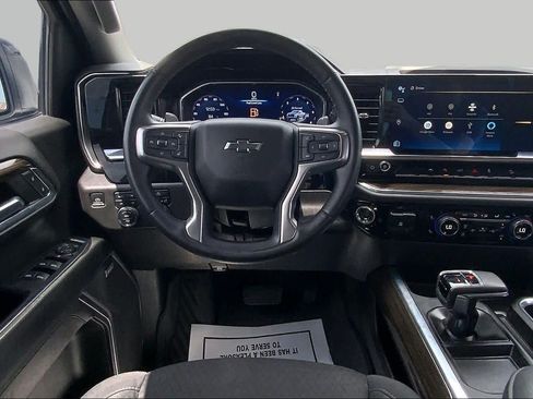 Used 2023 Chevrolet Silverado 1500 LT Trail Boss w/ Convenience Package II AWD/4WD image 6