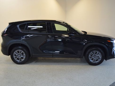 New 2026 MAZDA CX-5 Select AWD/4WD image 2