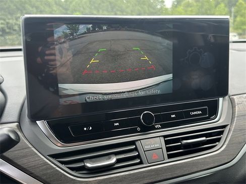 New 2025 Nissan Altima 2.5 SV w/ SV Premium Package image 23