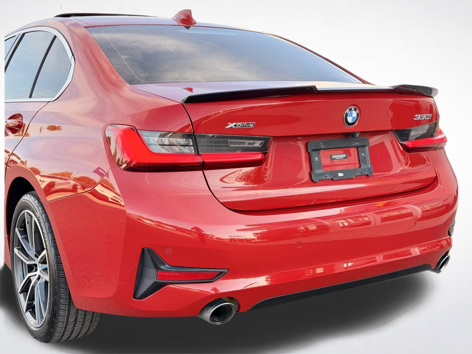 Used 2019 BMW 330i xDrive Sedan w/ Convenience Package AWD/4WD image 8