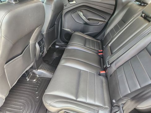 Used 2016 Ford Escape Titanium FWD image 12
