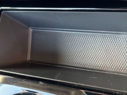Used 2025 Volkswagen Atlas SE FWD image 20