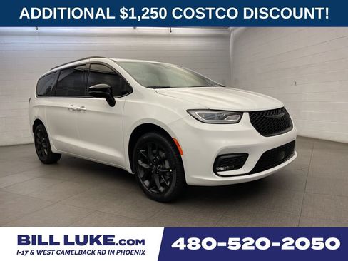 New 2026 Chrysler Pacifica Limited w/ S Appearance Package AWD/4WD image 1