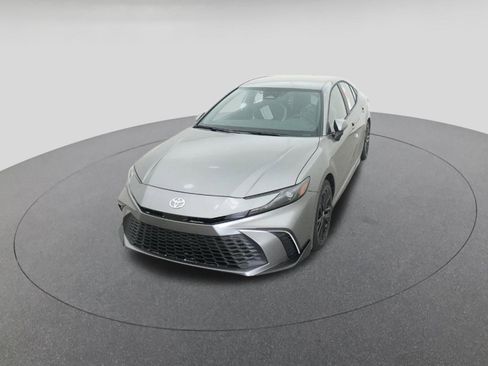 New 2026 Toyota Camry SE image 16
