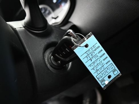 Used 2022 Toyota Corolla LE image 26