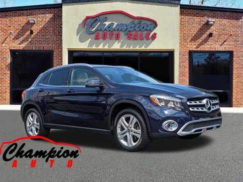 Used 2018 Mercedes-Benz GLA 250 4MATIC image 1