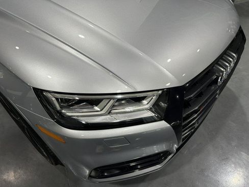 Used 2019 Audi SQ5 Prestige w/ Prestige Package AWD/4WD image 13