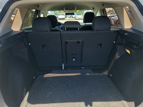 Used 2022 Volkswagen Taos S image 6