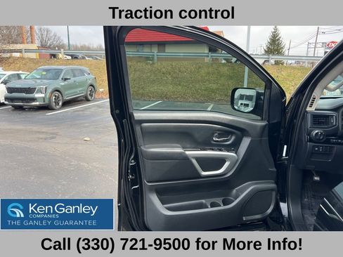 Used 2023 Nissan Titan SV w/ SV Convenience Package image 25
