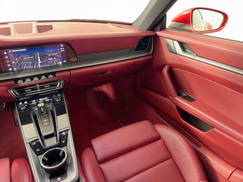 Certified 2022 Porsche 911 Carrera image 28