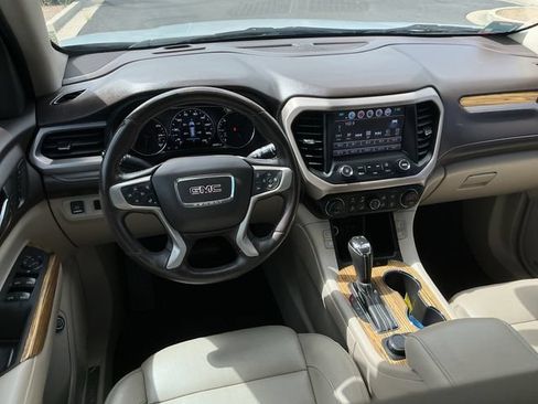 Used 2019 GMC Acadia Denali w/ Technology Package FWD image 13