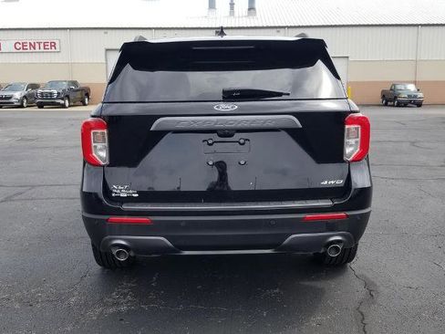 Certified 2023 Ford Explorer XLT w/ Equipment Group 202A AWD/4WD image 3