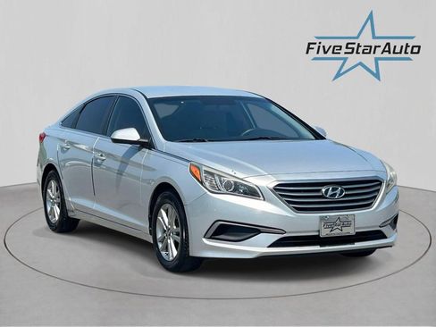 Used 2017 Hyundai Sonata SE FWD image 1