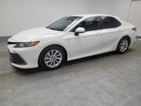 Used 2023 Toyota Camry LE image 2
