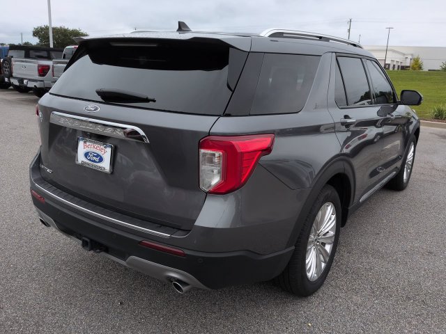 Used 2023 Ford Explorer Limited w/ Equipment Group 301A RWD image 4