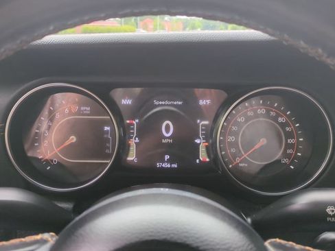 Used 2021 Jeep Gladiator Overland AWD/4WD image 32
