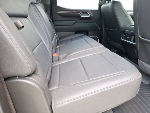 Used 2023 Chevrolet Silverado 1500 LTZ AWD/4WD image 30