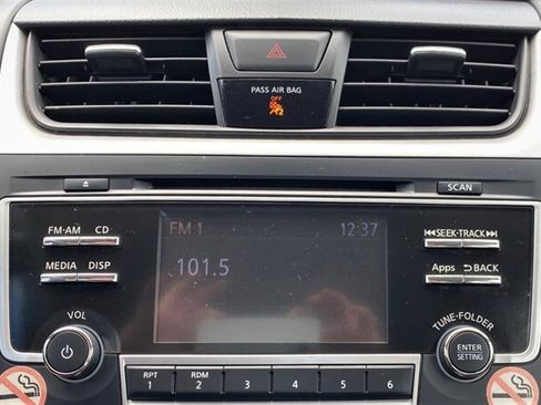 Used 2016 Nissan Sentra SV FWD image 10