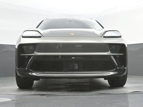 New 2026 Porsche Macan 4 Electric AWD/4WD image 42