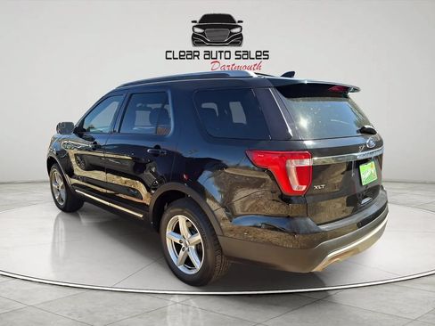 Used 2016 Ford Explorer XLT AWD/4WD image 4