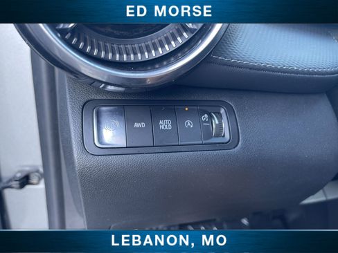 Used 2025 Chevrolet Equinox LT AWD/4WD image 17