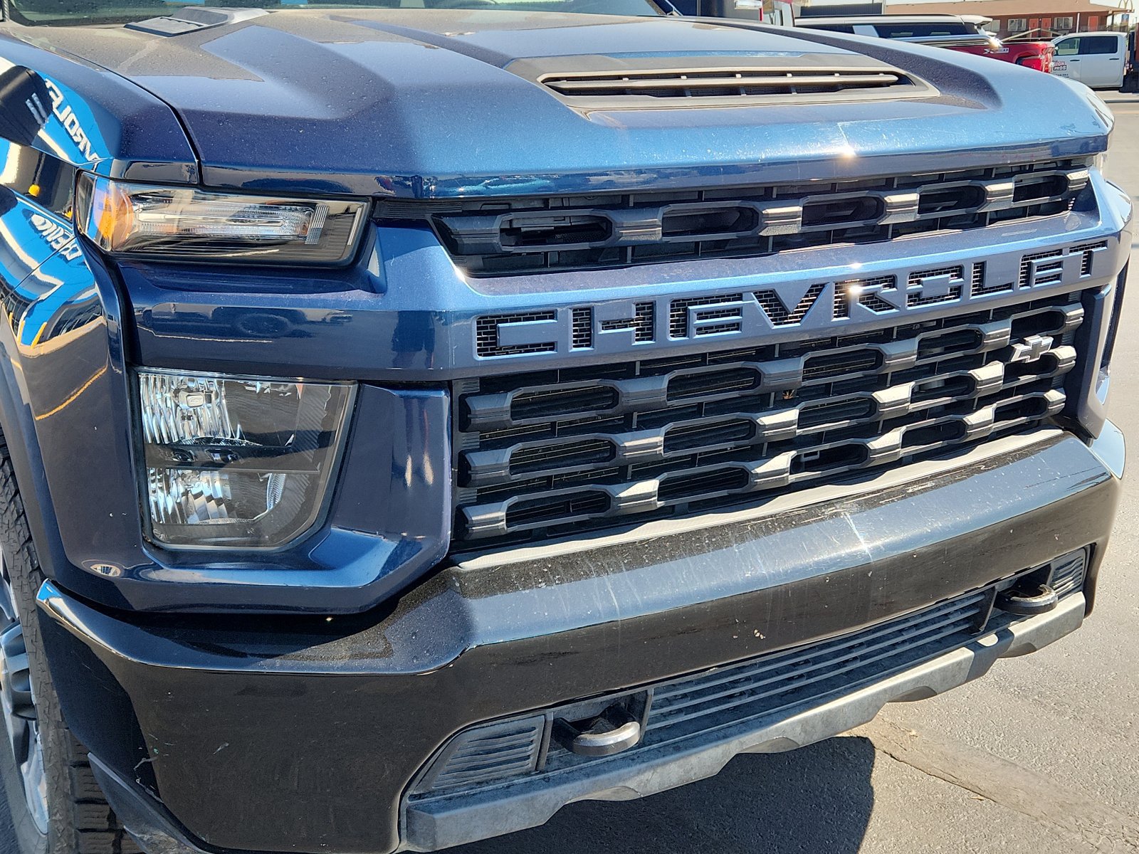 Used 2021 Chevrolet Silverado 2500 Custom w/ Custom Value Package AWD/4WD image 6