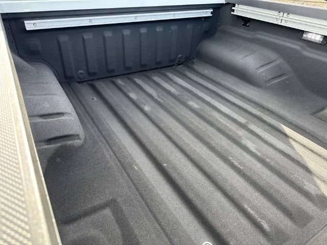 Certified 2025 Nissan Frontier SV w/ SV Convenience Package RWD image 13