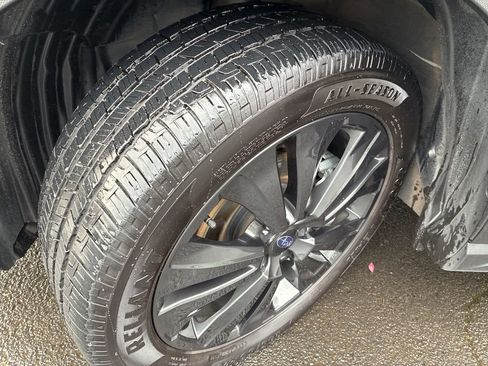 Used 2022 Subaru Ascent Onyx Edition image 10