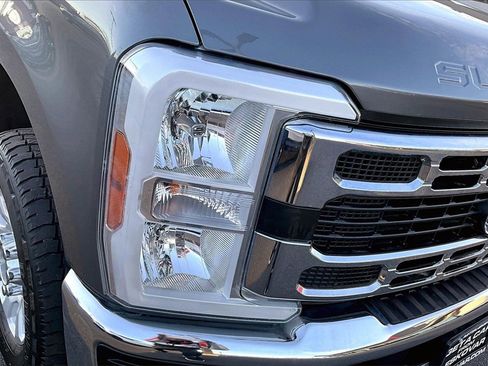 Used 2024 Ford F250 XLT image 28