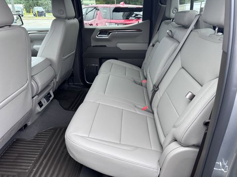 Used 2025 Chevrolet Silverado 1500 LT w/ Leather Package image 10