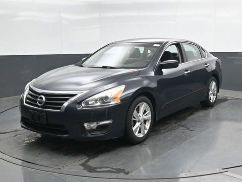 Used 2014 Nissan Altima 2.5 SV FWD image 5