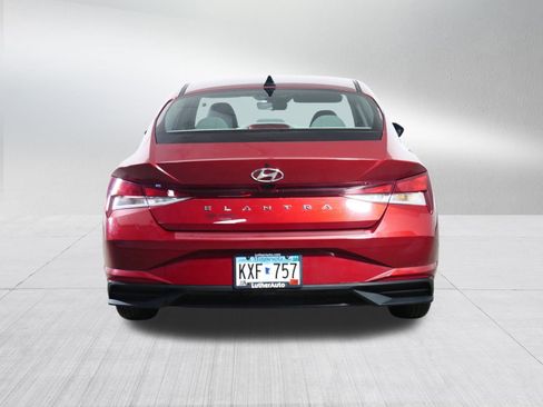 Used 2023 Hyundai Elantra SEL image 6