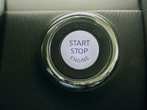 Used 2023 Nissan Armada Platinum w/ Captain's Chairs Package image 19