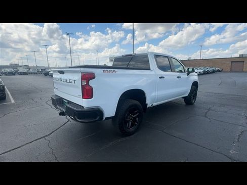 Used 2023 Chevrolet Silverado 1500 LT Trail Boss w/ LPO, Dark Essentials Package AWD/4WD image 8