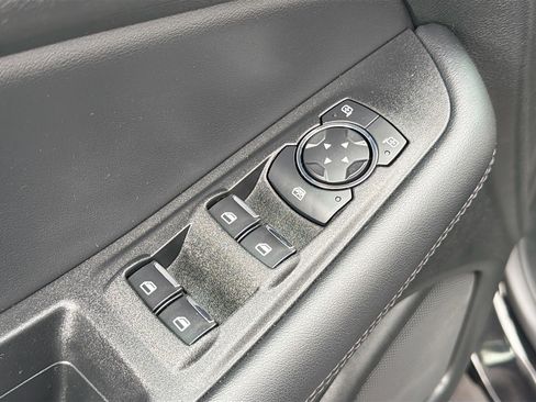 Used 2024 Ford Edge SEL w/ Convenience Package AWD/4WD image 8