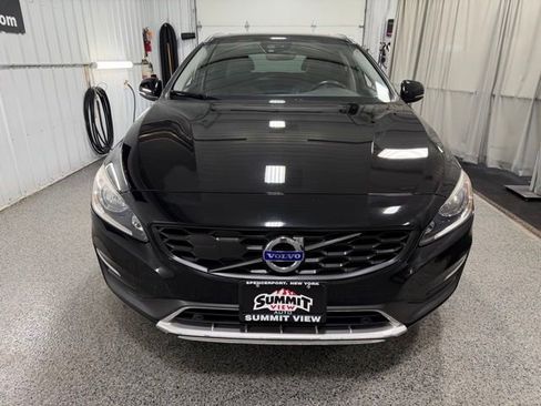 Used 2016 Volvo V60 T5 Cross Country w/ Convenience Package AWD/4WD image 2