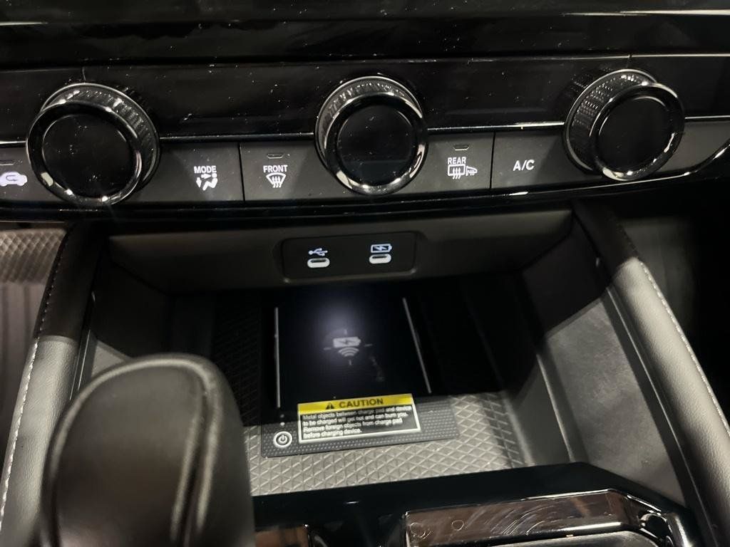 Used 2025 Honda Accord Touring image 14