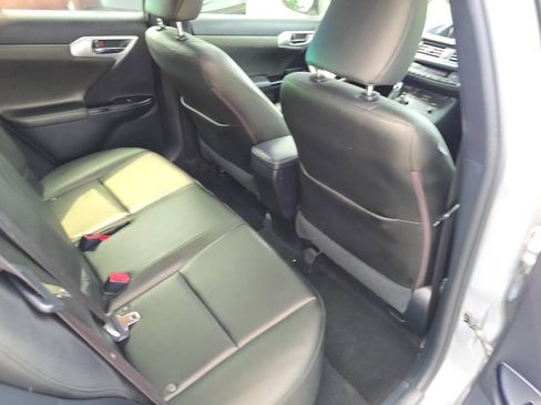 Used 2013 Lexus CT 200h w/ F Sport Pkg w/Nuluxe Trim FWD image 28