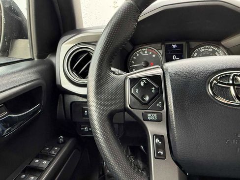 Used 2023 Toyota Tacoma TRD Sport AWD/4WD image 19