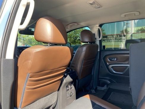 Used 2016 Nissan Titan Platinum Reserve image 17