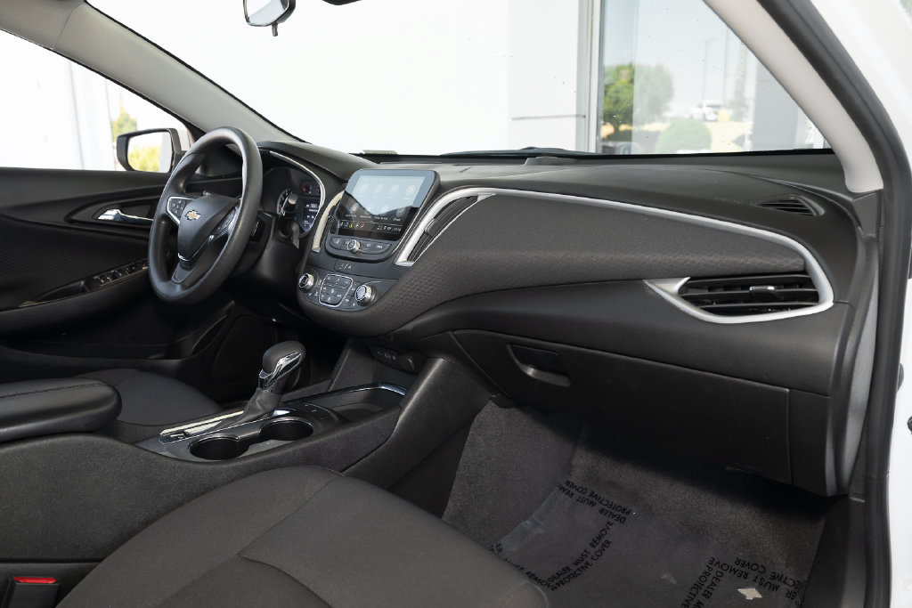 Used 2023 Chevrolet Malibu LT FWD image 41