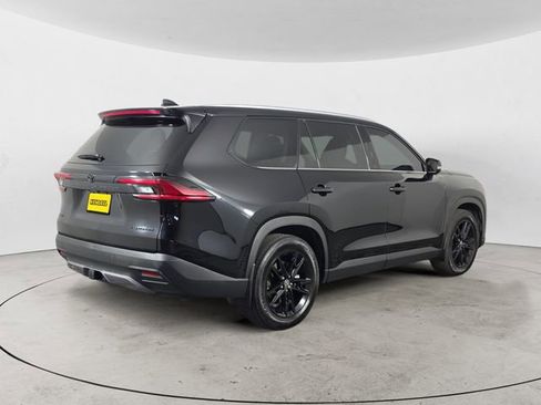 Used 2025 Toyota Grand Highlander AWD image 5