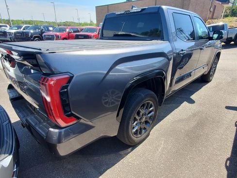 Used 2025 Toyota Tundra Platinum image 9