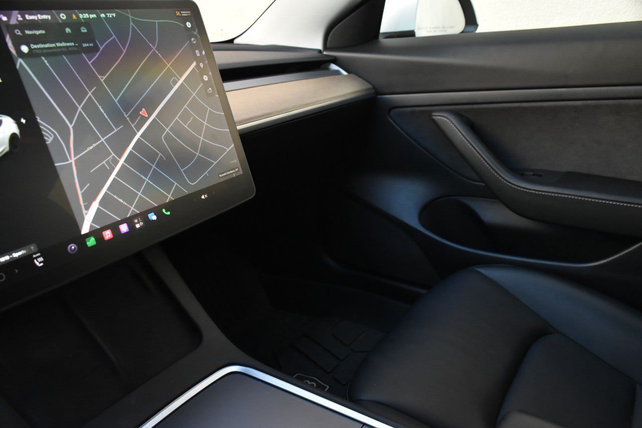 Used 2021 Tesla Model 3 Standard Range Plus RWD image 27