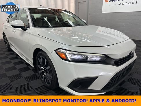 Used 2024 Honda Civic EX image 1