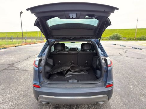 Used 2020 Jeep Cherokee Limited AWD/4WD image 28
