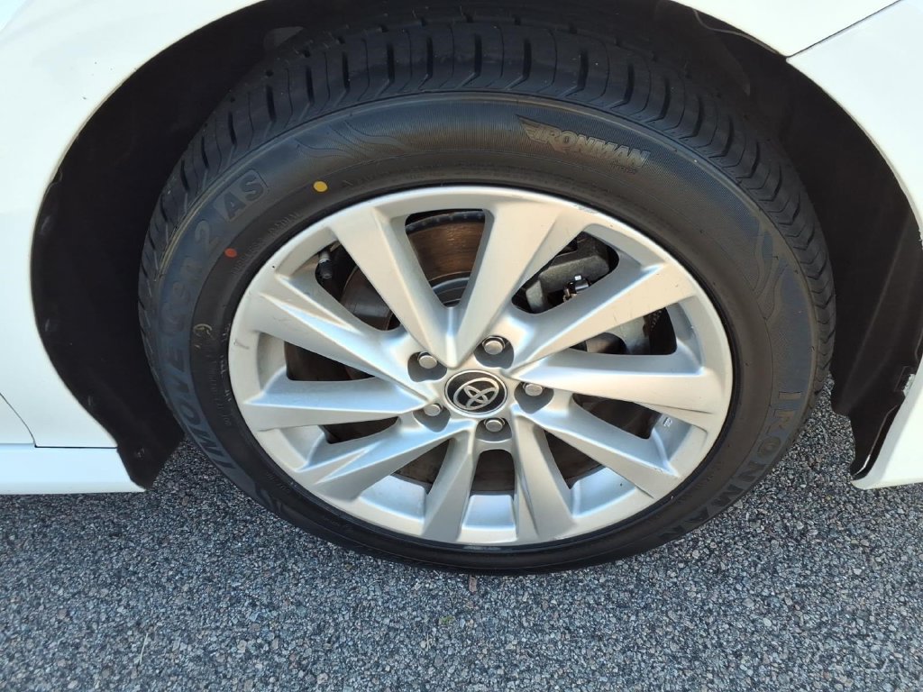 Used 2023 Toyota Camry LE FWD image 13